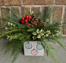 Holiday Centerpiece | DownTown Social |Dec. 14th